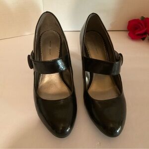 Women’s dress shoes